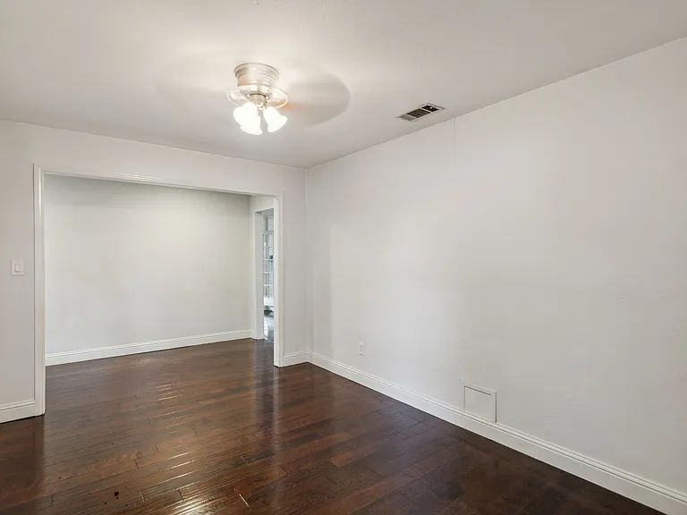 3805 Covinton Ln — Photo 14