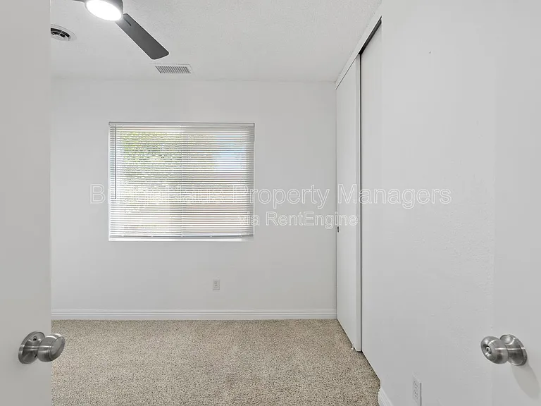 11004 Collinwood Dr — Photo 34