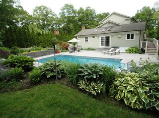 3 Lincoln St, Sag Harbor, NY 11963