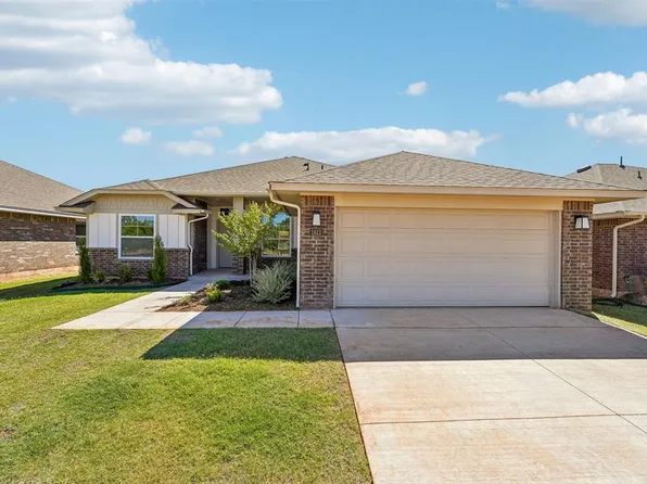1812 Pin Cherry Ln, Moore, OK 73160