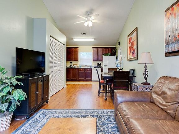 5th image of 11134 Hotchkiss Dr