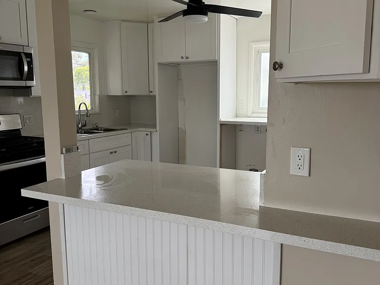 126 Avenida San Diego #6 — Photo 1