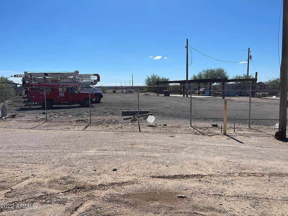 1st image of 4143 E WILSHIRE Avenue #-