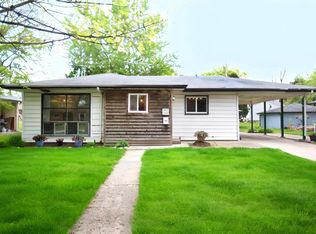 W65N410 Westlawn Ave, Cedarburg, WI 53012