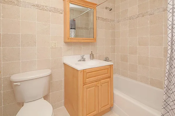 Rented by Bold New York | media 18