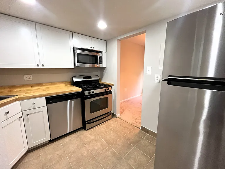 1538 Northgate Sq #12 — Photo 3