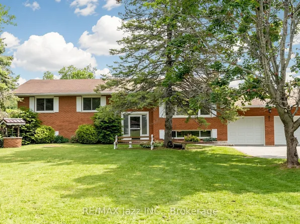 15 Beavers Ln, Kawartha Lakes, ON K0M 2T0
