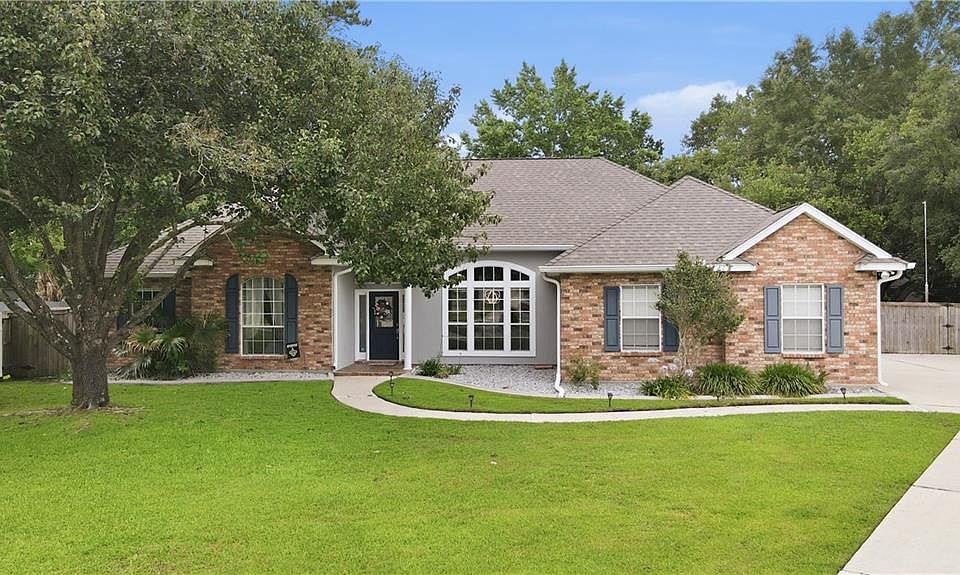 1st image of 217 Megan Ln
