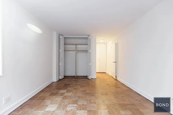 Rented by Bond New York | media 4