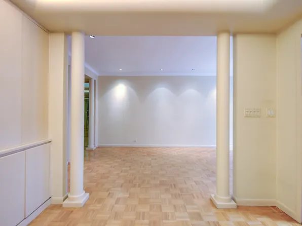 110-34 73rd Road image 7 of 31