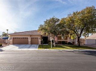 6619 Water Crossing Ave, Las Vegas, NV 89131