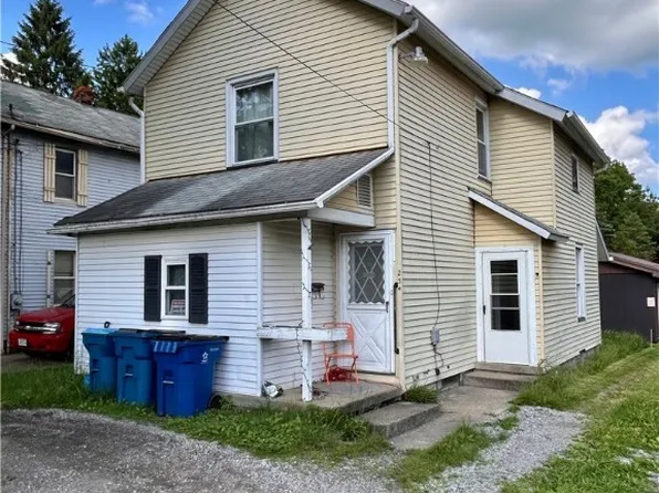 234 Poland Ave, Struthers, OH 44471