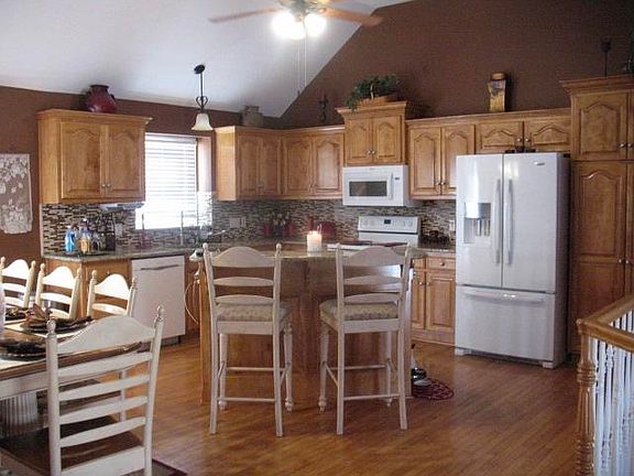4th image of 4701 Kensington Dr