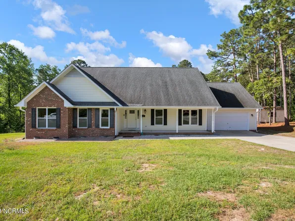 615 Foxlair Drive, Fayetteville, NC 28311
