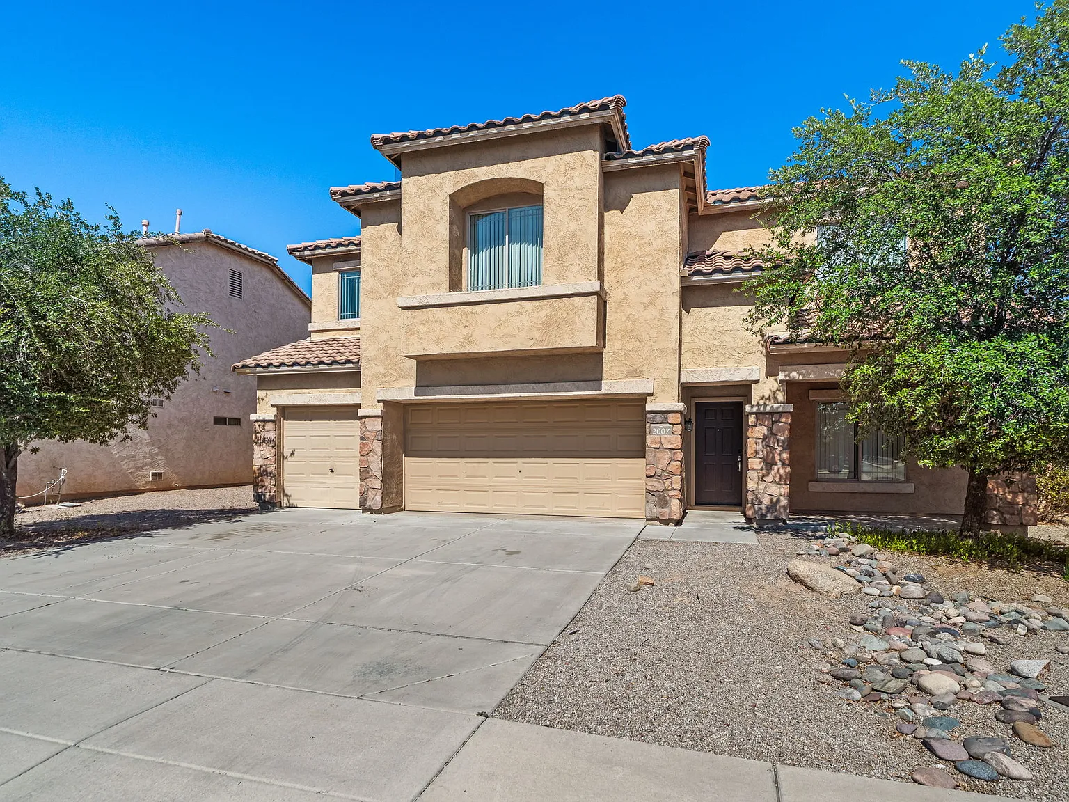 2007 N 94th Ln Phoenix AZ 85037 — Photo 3