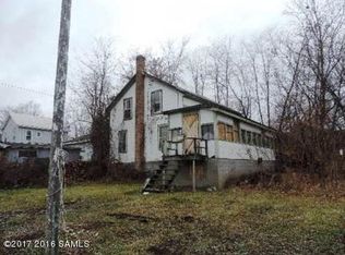 27 Rice Ln, Port Henry, NY 12974