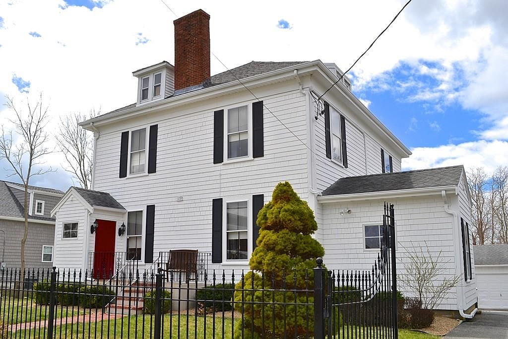 54 High St, Wareham, MA 02571 Zillow