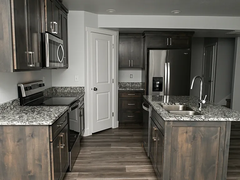 2041 N 380 E #1 — Photo 4