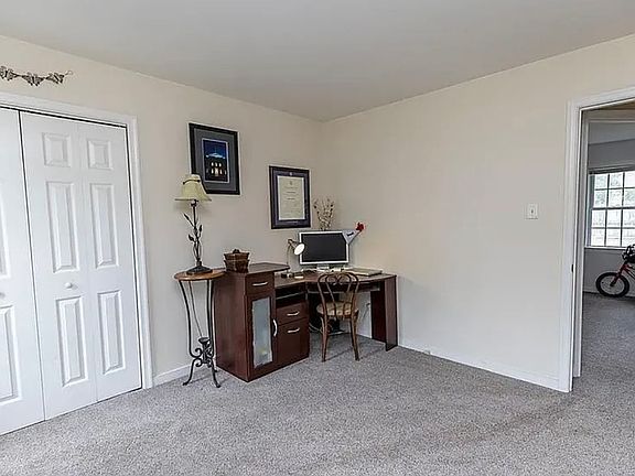 4th image of 1424 Berrymeade Hills Ct