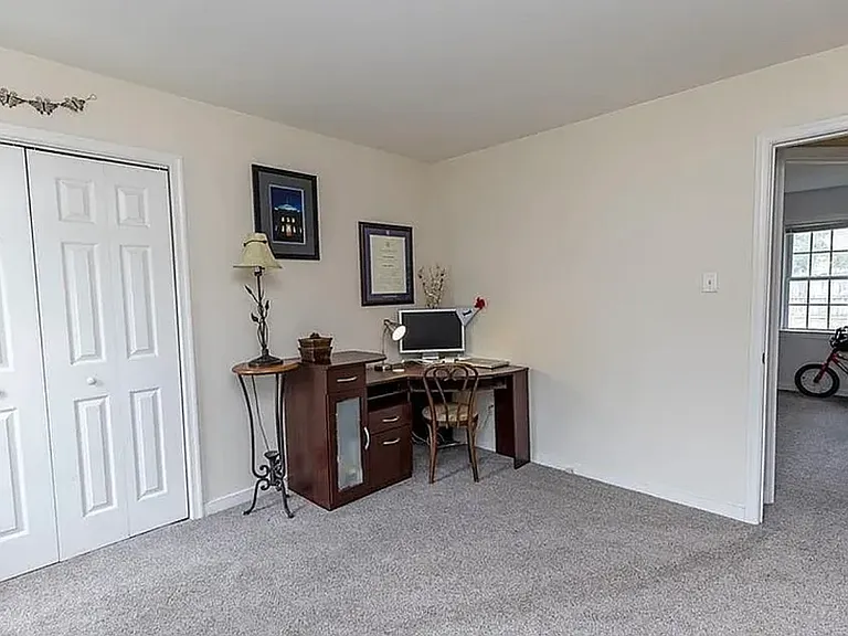 1424 Berrymeade Hills Ct — Photo 6