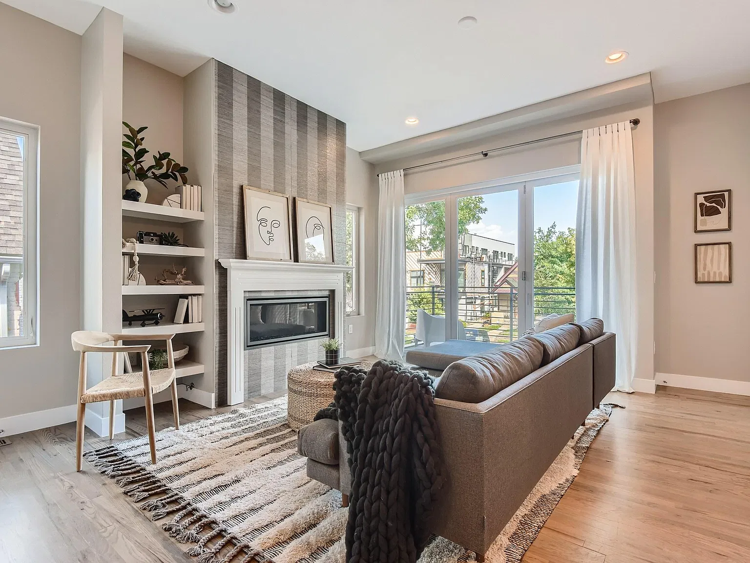 3 bed, 3.5 bath, 1750 sqft, $3,775 — Photo 4