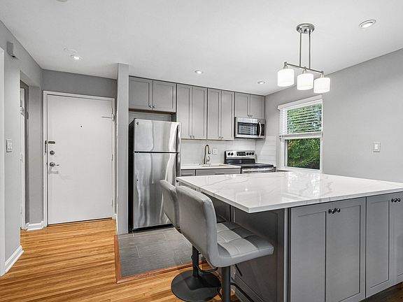 5th image of 300 Wilson Rd APT 22B