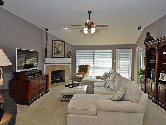 2nd image of 13810 Parkers Cove Ct