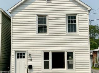 201 15th St, Watervliet, NY 12189