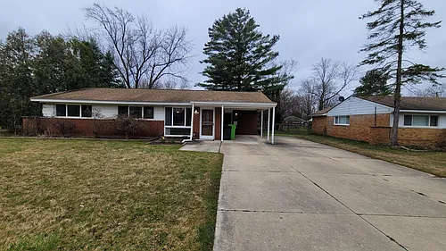 2523 Empire Dr Photo 1