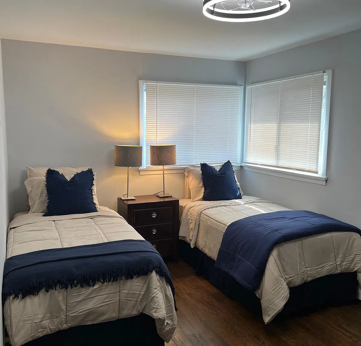 3 bed, 1.5 bath, 1552 sqft, $1,100 — Photo 2