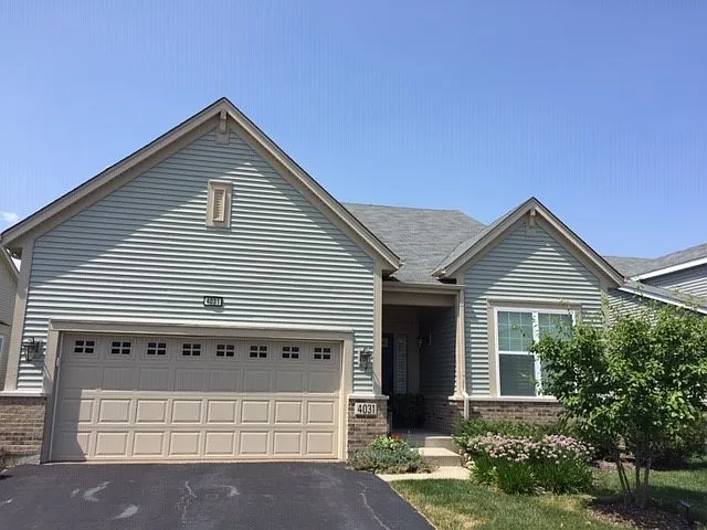 4031 Chesapeake Ln photo 1