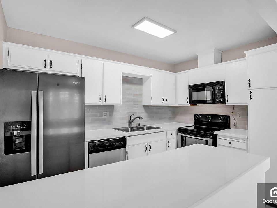 1st image of 27162 Tampa Ave APT 76