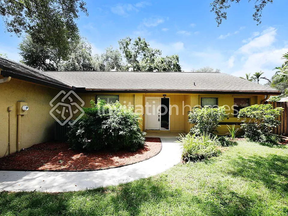 39 Forest Cir