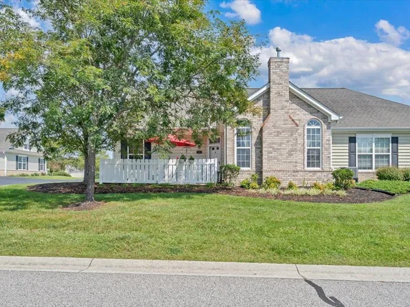 75 Revolution Cir #23-1, Christiansburg, VA 24073
