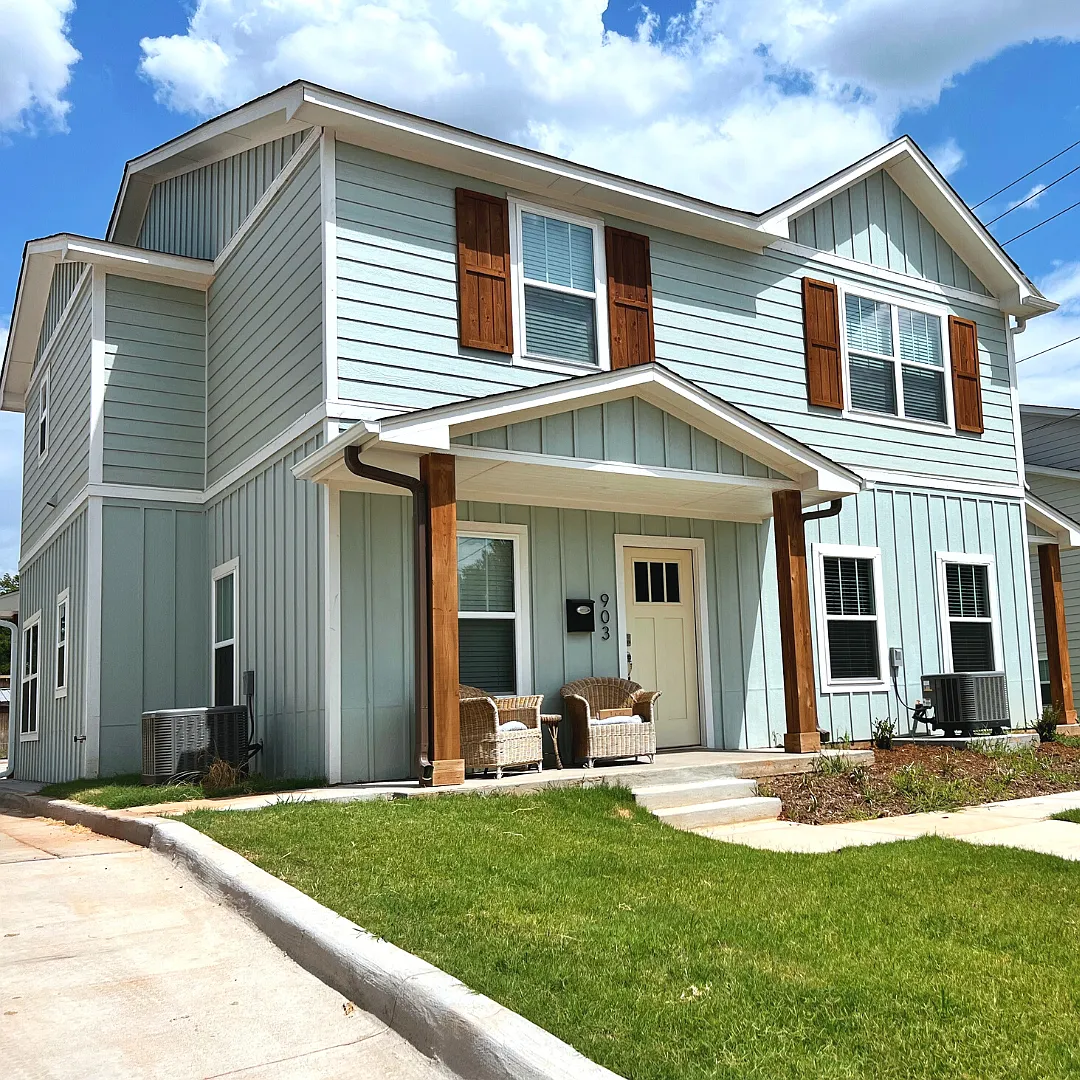 3 bed, 1604 sqft, $2,625 — Photo 1