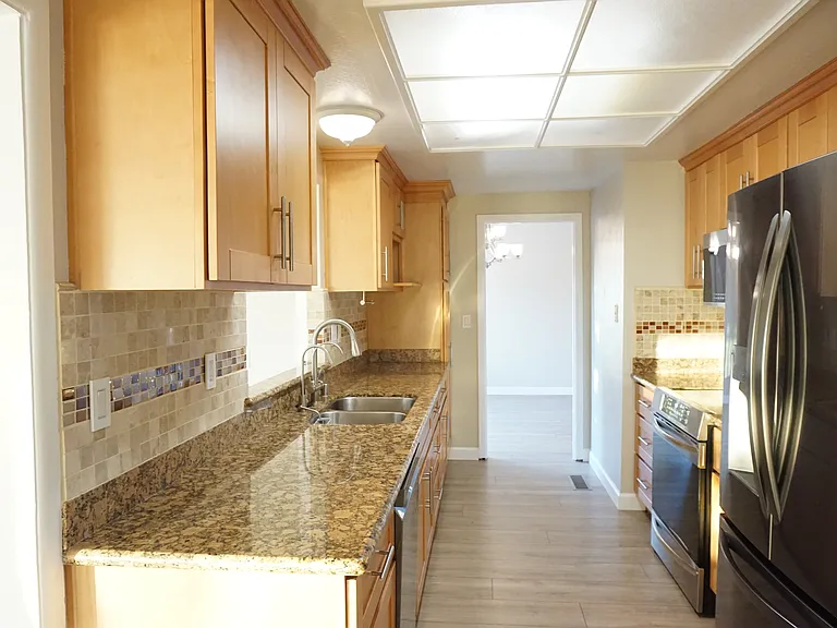 392 Duperu Dr — Photo 8