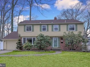 199 Pearl Croft Rd, Cherry Hill, NJ 08034