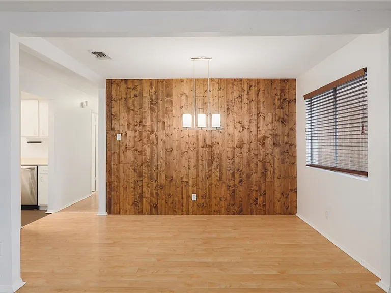 6903 Skynook Dr — Photo 6