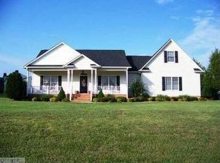 547 Junie Beauchamp Rd, Advance, NC 27006