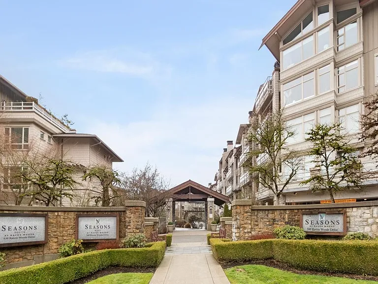 580 Raven Woods Dr #405 — Photo 24