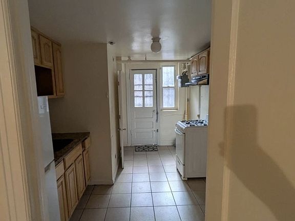 2nd image of 5473 Kings Hwy #2B
