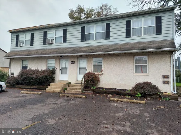 719 Browns Ln, Croydon, PA 19021