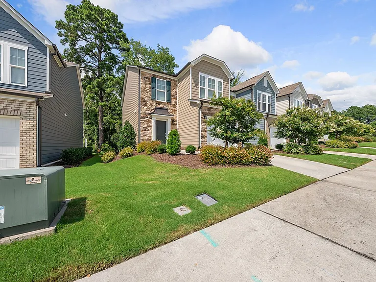 82 Whitesell Way — Photo 2