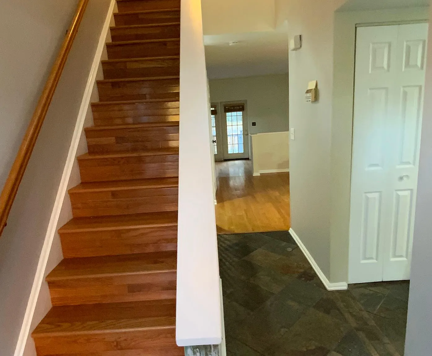 3 bed, 2.5 bath, 1950 sqft, $2,799 — Photo 4