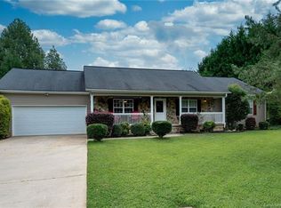 4844 32nd Street Pl NE, Hickory, NC 28601