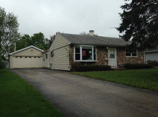 3411 Campbell St, Rolling Meadows, IL 60008