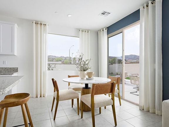 Gateway Cafe Model at Alberhill Ranch