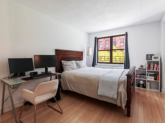 5th image of 516 W 47th St APT N3a