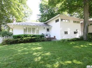 1389 Luddington Rd, East Meadow, NY 11554