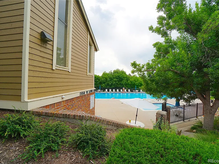 SouthPark2 community Pool and side of Club house